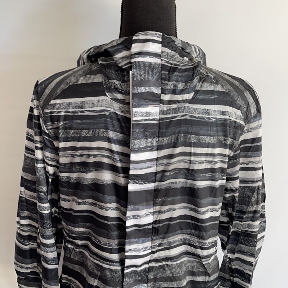 Lululemon Axiom Jacket *camo print - Picture 9 of 12